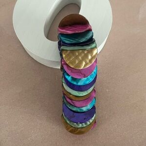 Vintage Multi-color Shell Disc Stretch Bracelet